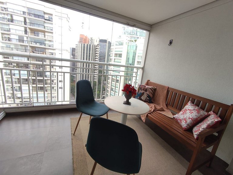 2 quartos e 2 minutos da av. Paulista