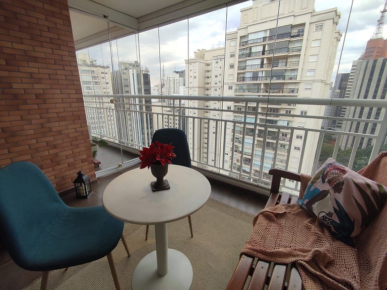 2 quartos e 2 minutos da av. Paulista